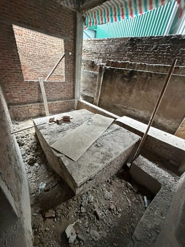 Bán nhà Thuý Lĩnh - diện tích 100m2 6 tầng - ô tô tránh thoải mái - giá 19,8 tỷ