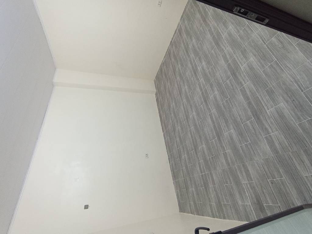 Bán nhà Lê Trọng Tấn - diện tích 37.4m2 3 tầng - gần ô tô - giá 2,65 tỷ