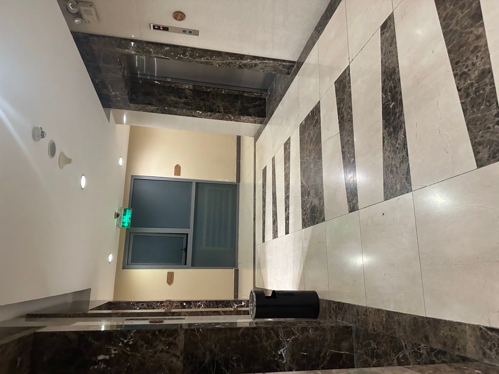 Bán nhà Láng Hạ - diện tích 131m2 1 tầng - Chung cư cao cấp - giá 18 tỷ