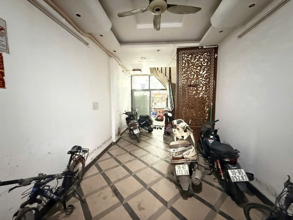 Bán nhà Khương Trung - diện tích 50m2 5 tầng - CỰC HIẾM - CỰC VIP MẶT NGÕ Ô TÔ VÀO NHÀ - giá 13 tỷ