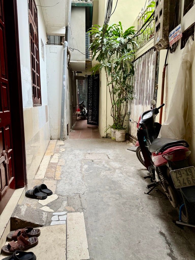 Bán nhà Linh Quang - diện tích 18,8m2 4 tầng - Nhà 3 mặt thoáng - giá 5 tỷ