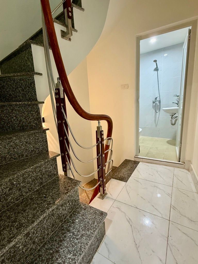 Bán nhà Linh Quang - diện tích 18,8m2 4 tầng - Nhà 3 mặt thoáng - giá 5 tỷ