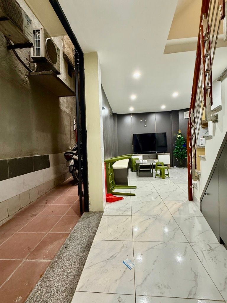 Bán nhà Linh Quang - diện tích 18,8m2 4 tầng - Nhà 3 mặt thoáng - giá 5 tỷ