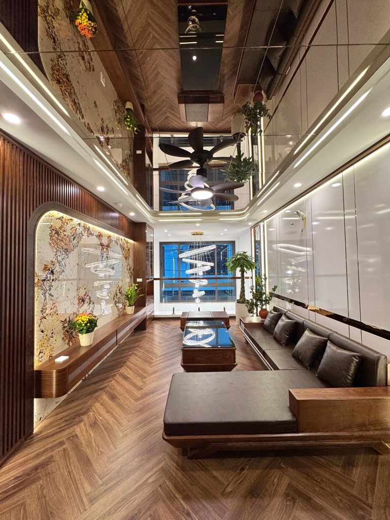 Bán nhà Hoàng Đạo Thành - diện tích 41.9m2 8 tầng - Ô TÔ TRÁNH, VỈA HÈ - giá 20 tỷ