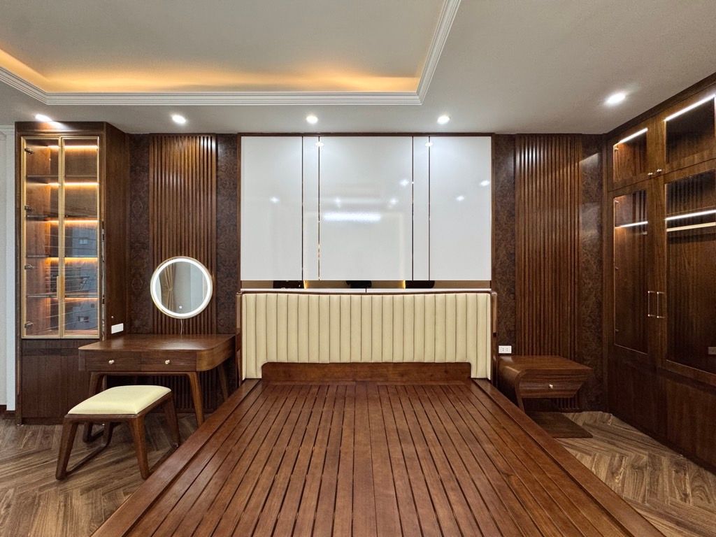 Bán nhà Hoàng Đạo Thành - diện tích 41.9m2 8 tầng - Ô TÔ TRÁNH, VỈA HÈ - giá 20 tỷ