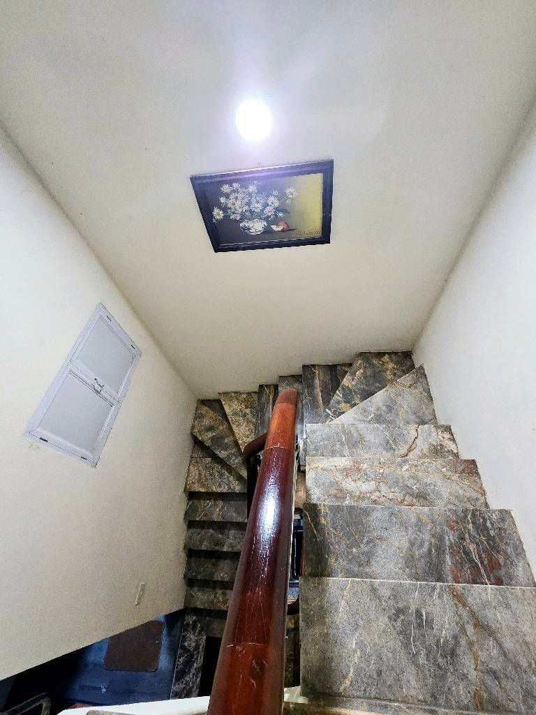 Bán nhà Vĩnh Hưng - diện tích 52m2 6 tầng - Mặt phố kinh doanh sầm uất - giá 20 tỷ