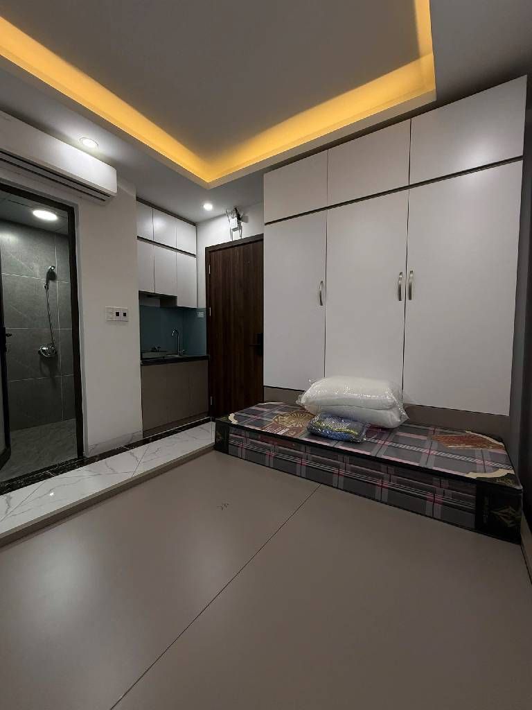 Bán nhà Khuyến Lương - diện tích 47m2 6 tầng - Lô góc thang máy - giá 10,8 tỷ