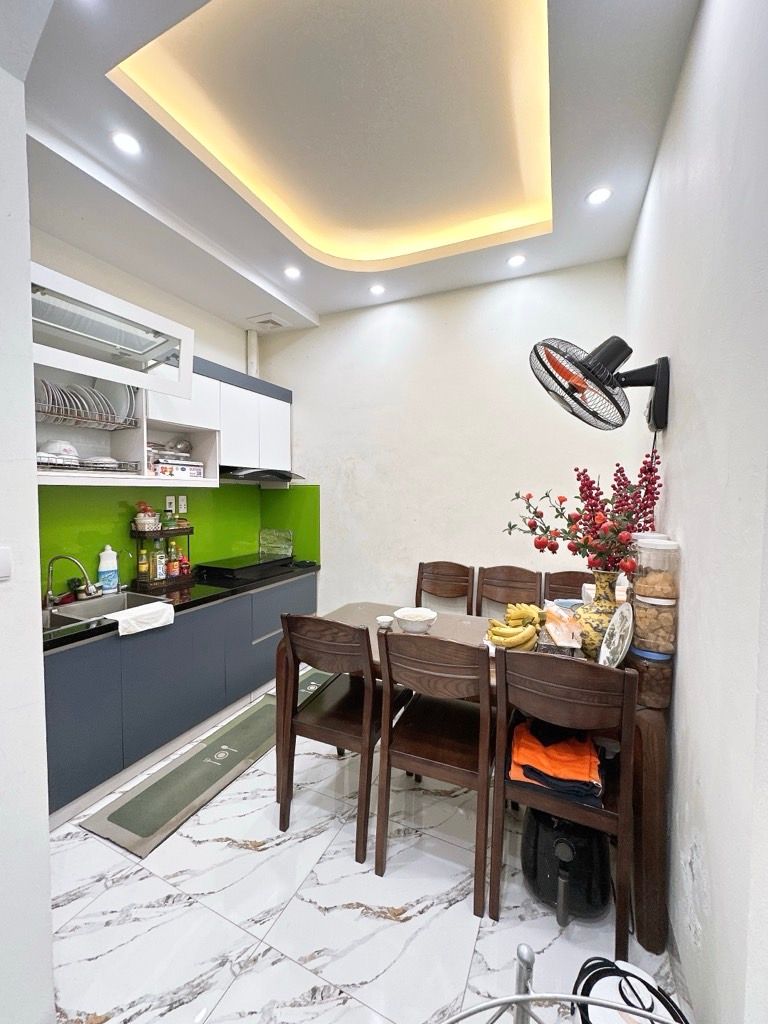 Bán nhà Tân Khai - diện tích 30.4m2 2 tầng - gần Lĩnh Nam - giá 2.6 tỷ