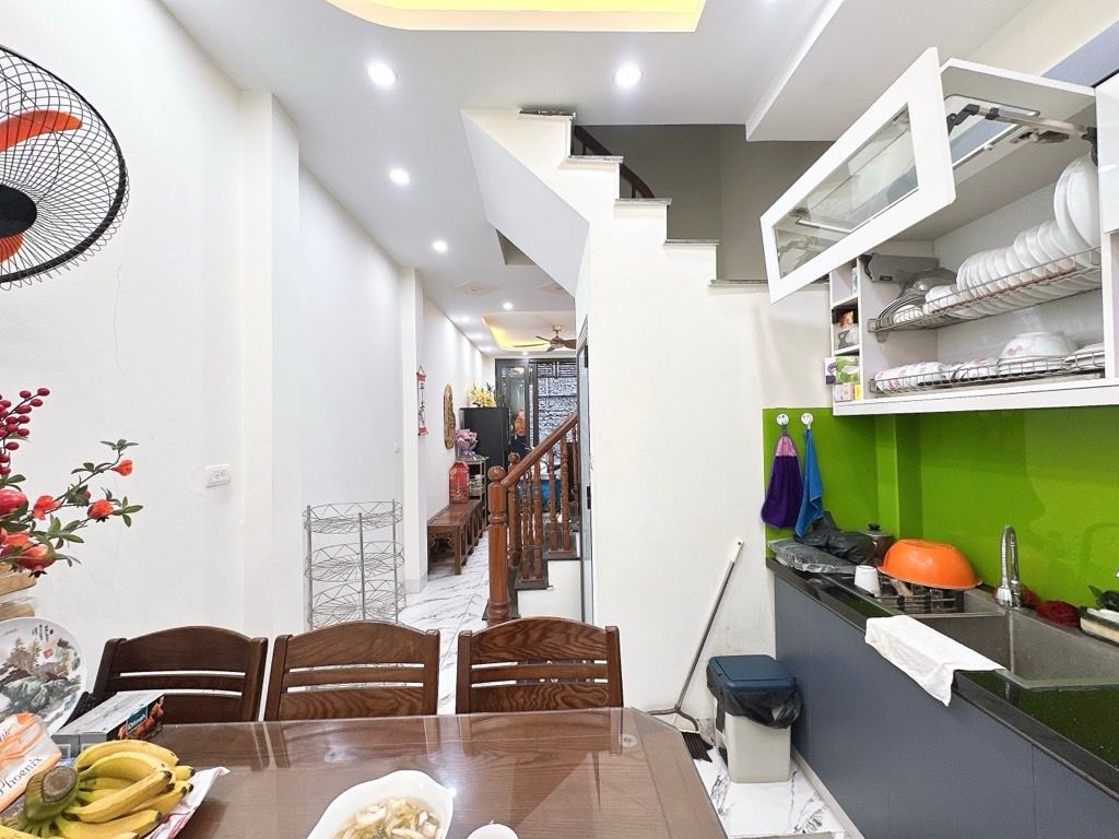 Bán nhà Tân Khai - diện tích 30.4m2 2 tầng - gần Lĩnh Nam - giá 2.6 tỷ