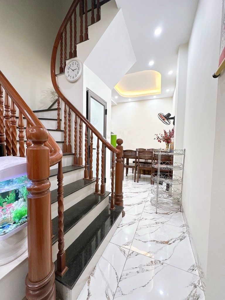 Bán nhà Tân Khai - diện tích 30.4m2 2 tầng - gần Lĩnh Nam - giá 2.6 tỷ