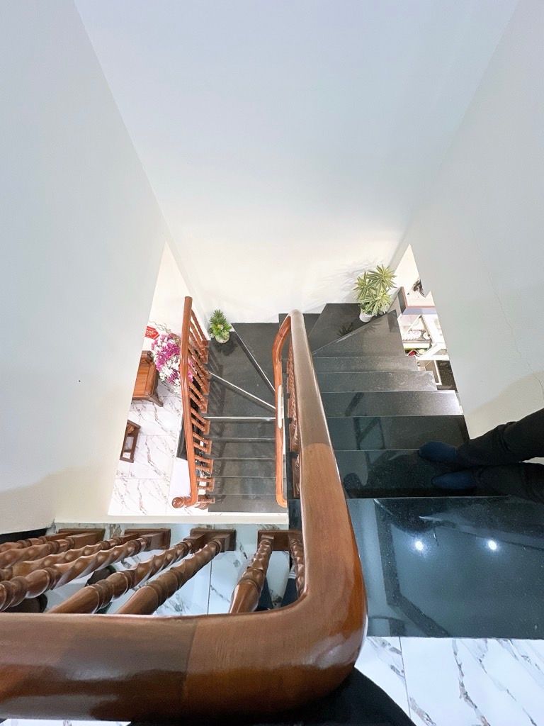 Bán nhà Tân Khai - diện tích 30.4m2 2 tầng - gần Lĩnh Nam - giá 2.6 tỷ