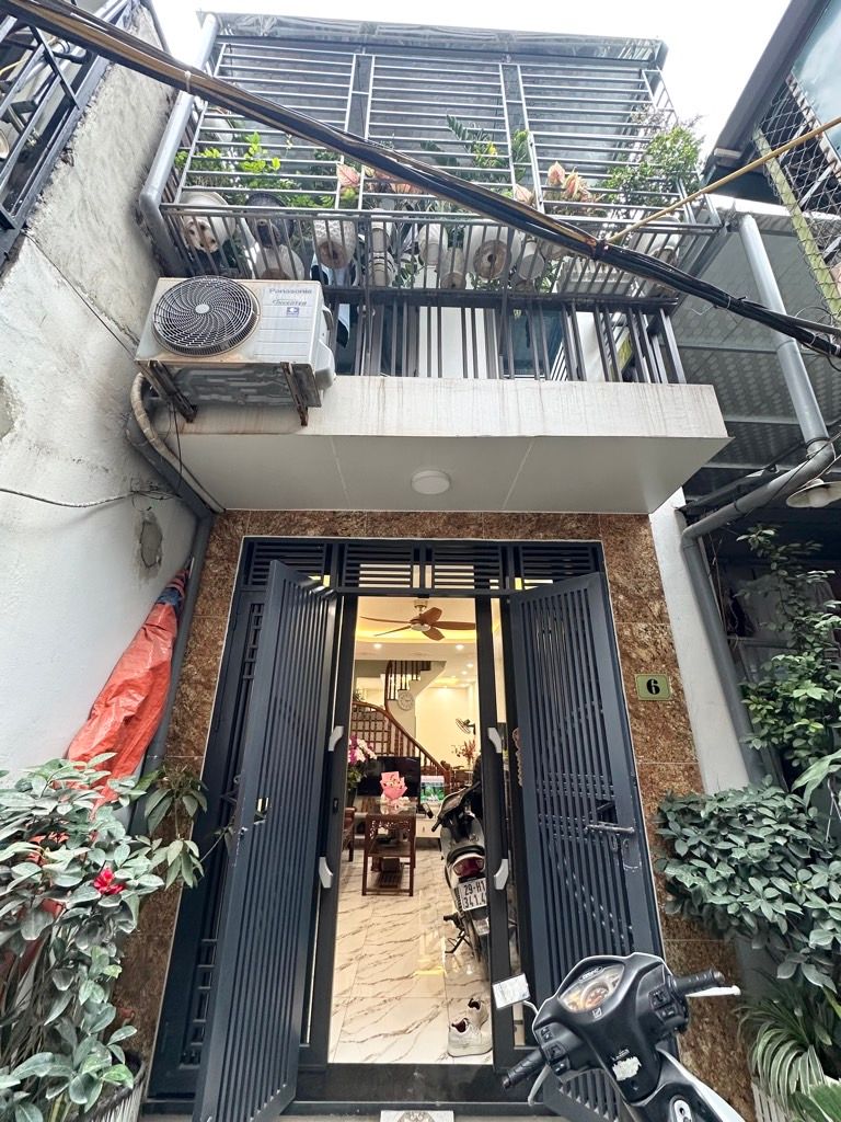 Bán nhà Tân Khai - diện tích 30.4m2 2 tầng - gần Lĩnh Nam - giá 2.6 tỷ