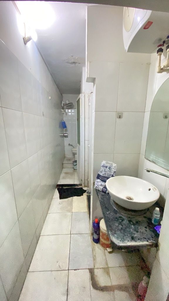 Bán nhà Quỳnh Mai - diện tích 23,8m2 1 tầng - Mặt phố vỉa hè kinh doanh sầm uất - giá 6 tỷ