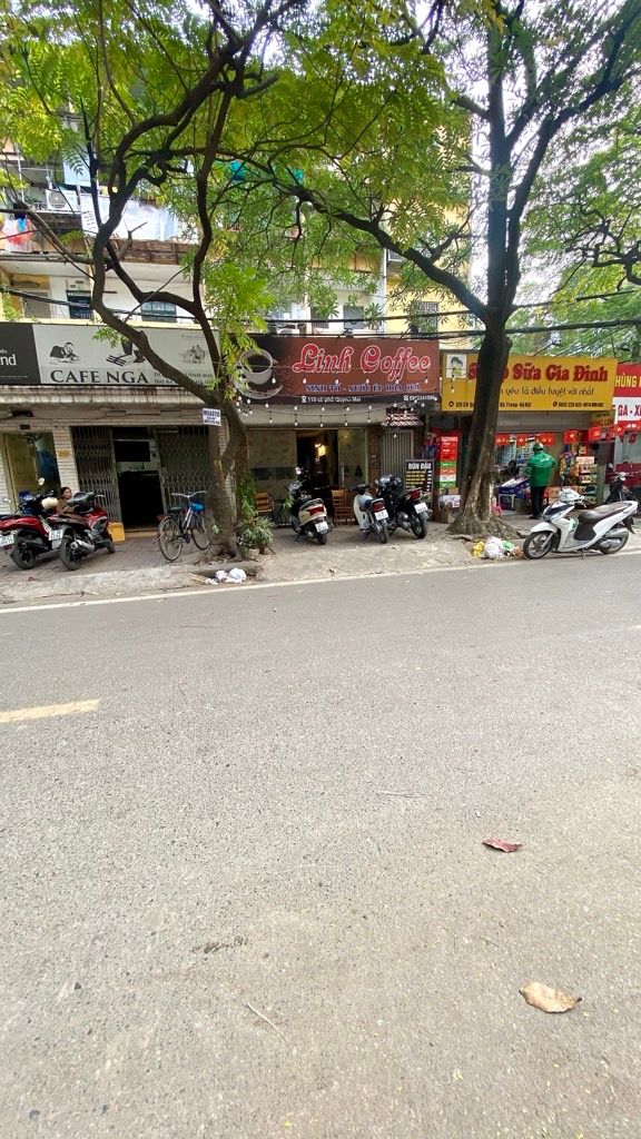 Bán nhà Quỳnh Mai - diện tích 23,8m2 1 tầng - Mặt phố vỉa hè kinh doanh sầm uất - giá 6 tỷ