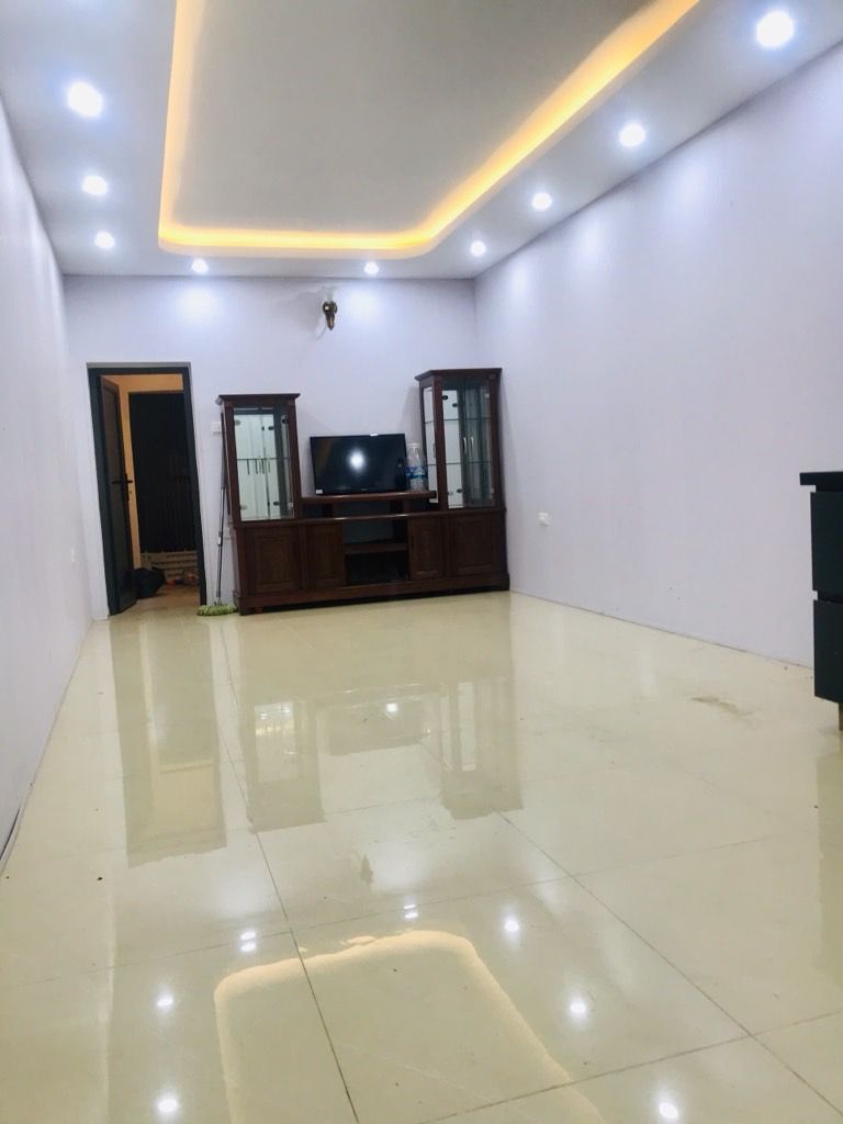 Bán nhà Trương Định - diện tích 52m2 3 tầng - Ô tô đỗ cửa - giá 6,6 tỷ