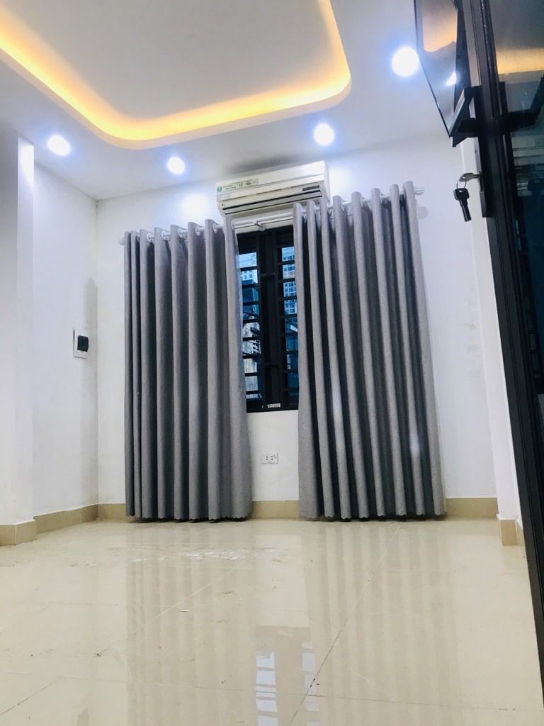 Bán nhà Trương Định - diện tích 52m2 3 tầng - Ô tô đỗ cửa - giá 6,6 tỷ