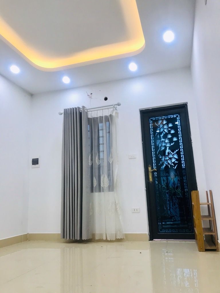 Bán nhà Trương Định - diện tích 52m2 3 tầng - Ô tô đỗ cửa - giá 6,6 tỷ