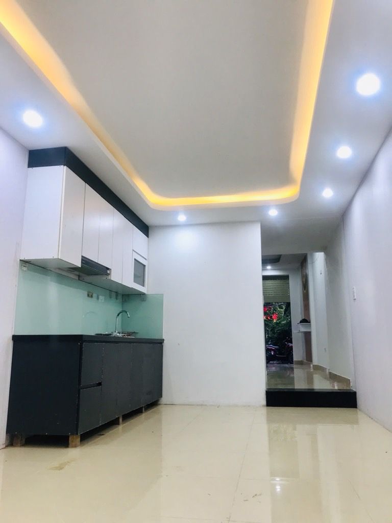 Bán nhà Trương Định - diện tích 52m2 3 tầng - Ô tô đỗ cửa - giá 6,6 tỷ