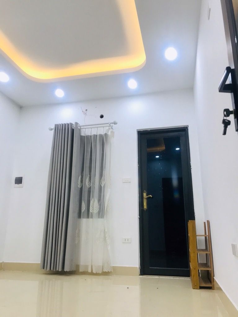 Bán nhà Trương Định - diện tích 52m2 3 tầng - Ô tô đỗ cửa - giá 6,6 tỷ