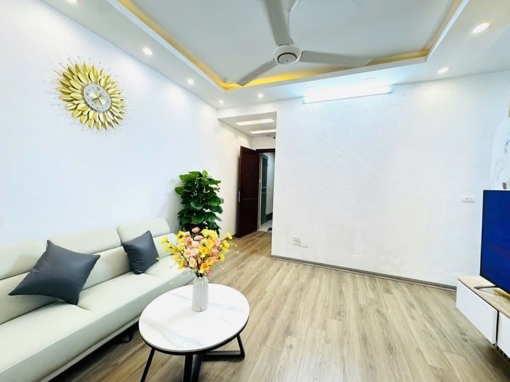 Bán nhà Kim Văn - Kim Lũ - diện tích 56.2m2 37 tầng - Căn góc tràn ngập ánh sáng - giá 4,75 tỷ