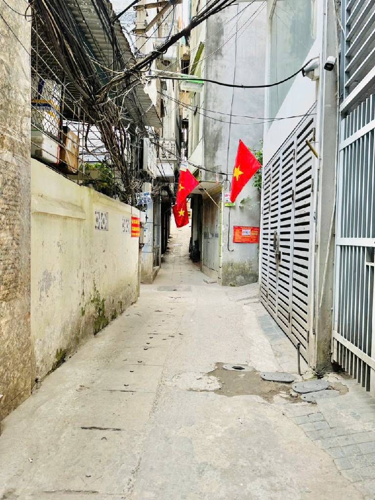 Bán nhà đê Trần Khát Chân - diện tích 33.2m2 4 tầng - Cực hiếm - giá 8,35 tỷ