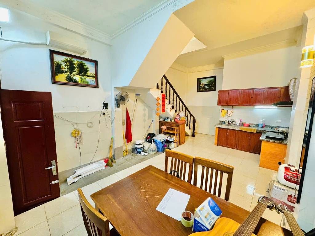 Bán nhà đê Trần Khát Chân - diện tích 33.2m2 4 tầng - Cực hiếm - giá 8,35 tỷ