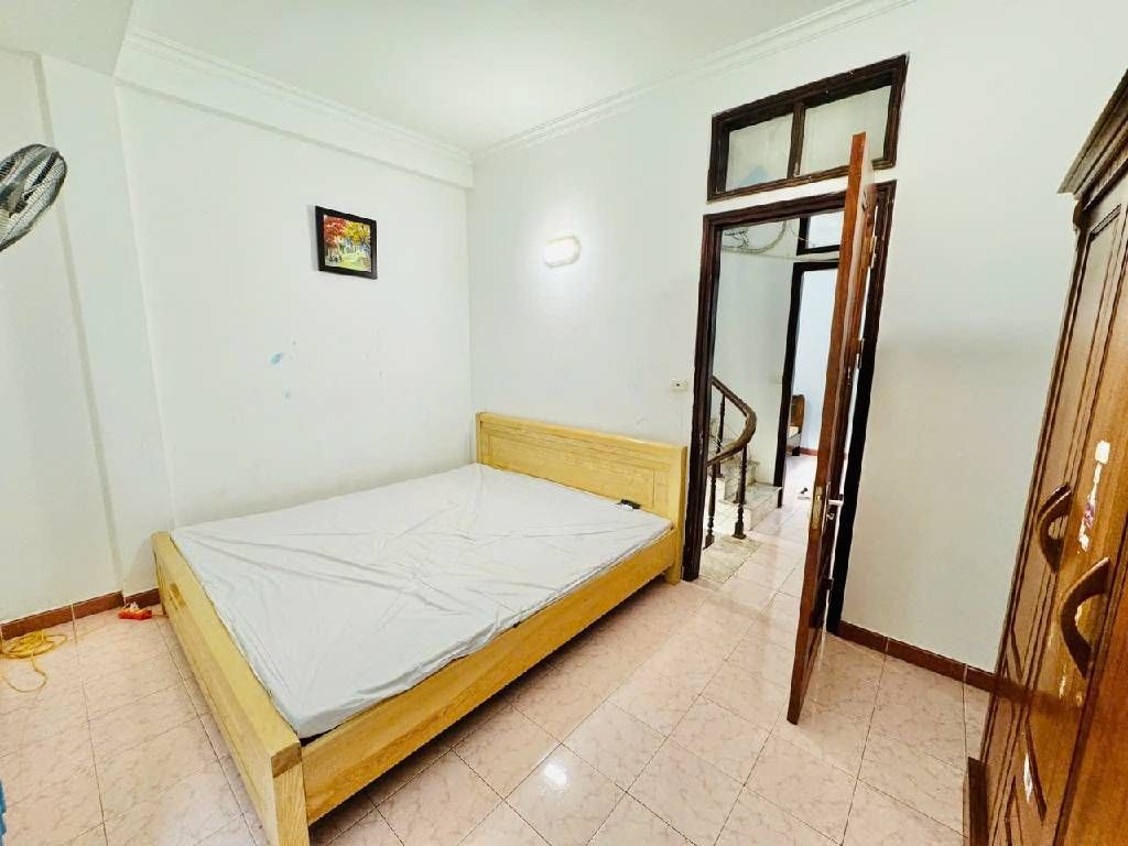 Bán nhà đê Trần Khát Chân - diện tích 33.2m2 4 tầng - Cực hiếm - giá 8,35 tỷ