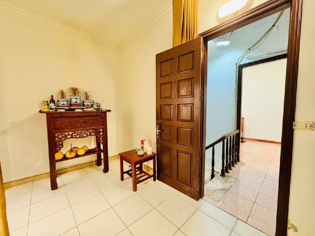 Bán nhà đê Trần Khát Chân - diện tích 33.2m2 4 tầng - Cực hiếm - giá 8,35 tỷ