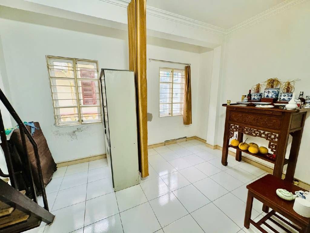 Bán nhà đê Trần Khát Chân - diện tích 33.2m2 4 tầng - Cực hiếm - giá 8,35 tỷ