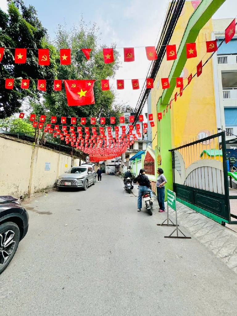 Bán nhà Vân Hồ - diện tích 51.9m2 2 tầng - Lô góc, mặt tiền rộng 5.2m - giá 14,5 tỷ