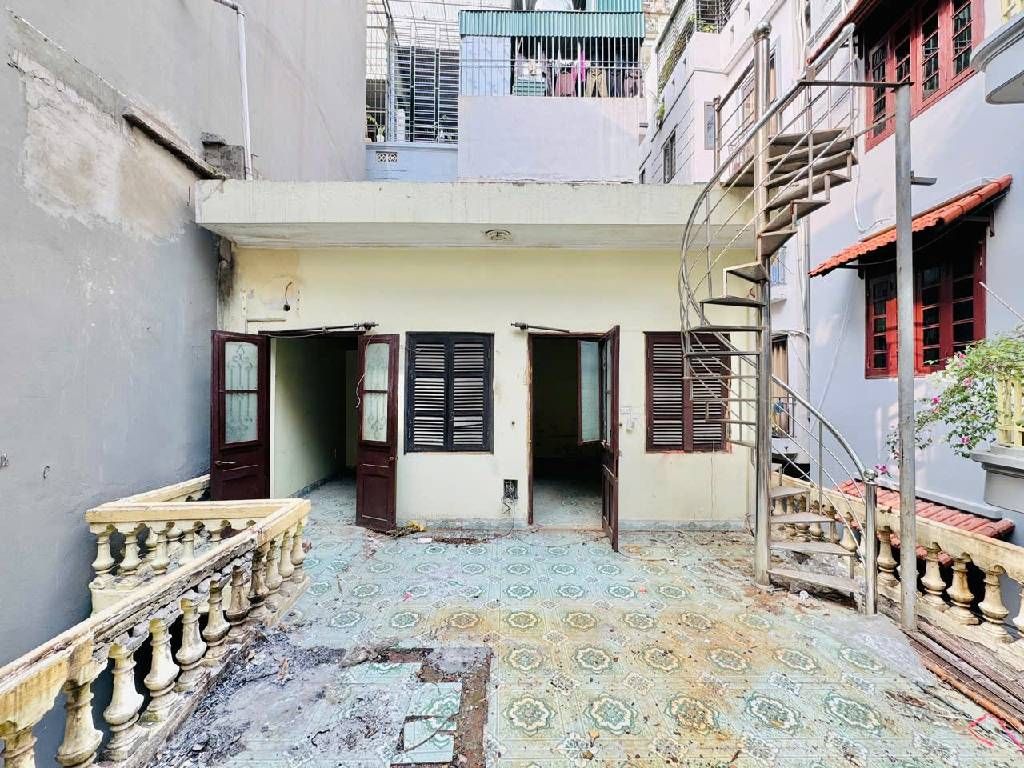 Bán nhà Vân Hồ - diện tích 51.9m2 2 tầng - Lô góc, mặt tiền rộng 5.2m - giá 14,5 tỷ