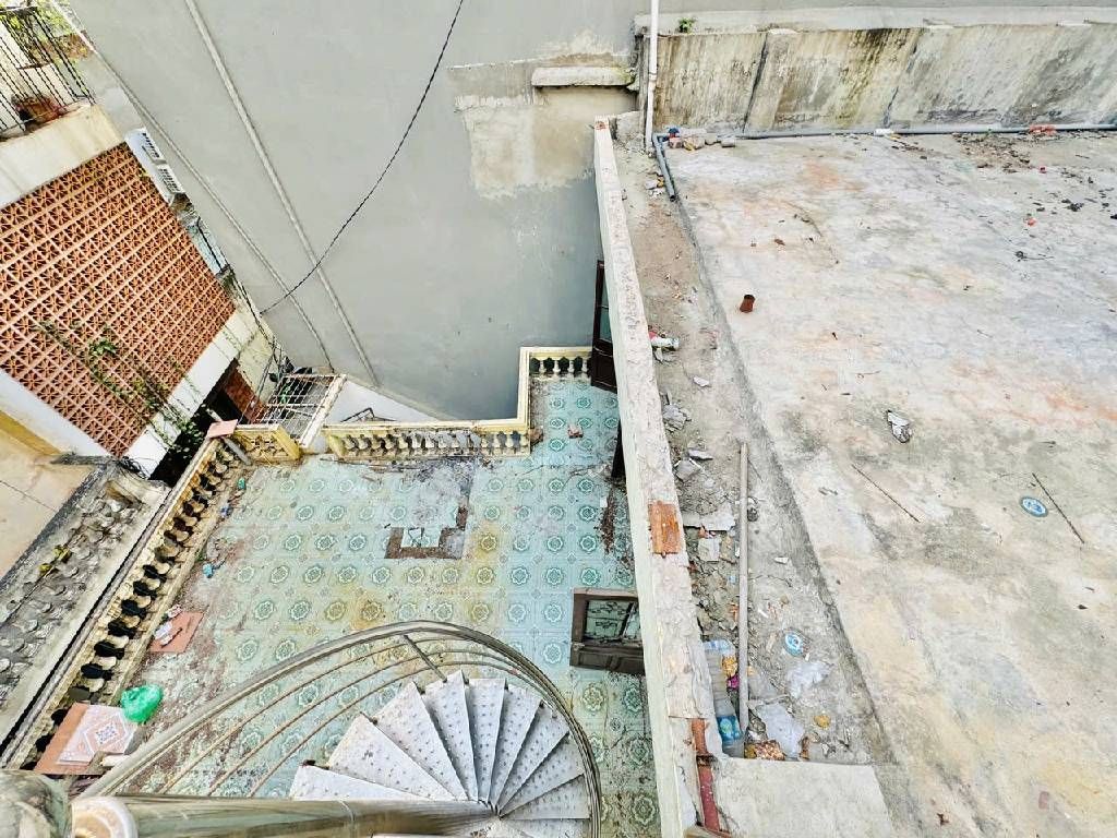 Bán nhà Vân Hồ - diện tích 51.9m2 2 tầng - Lô góc, mặt tiền rộng 5.2m - giá 14,5 tỷ