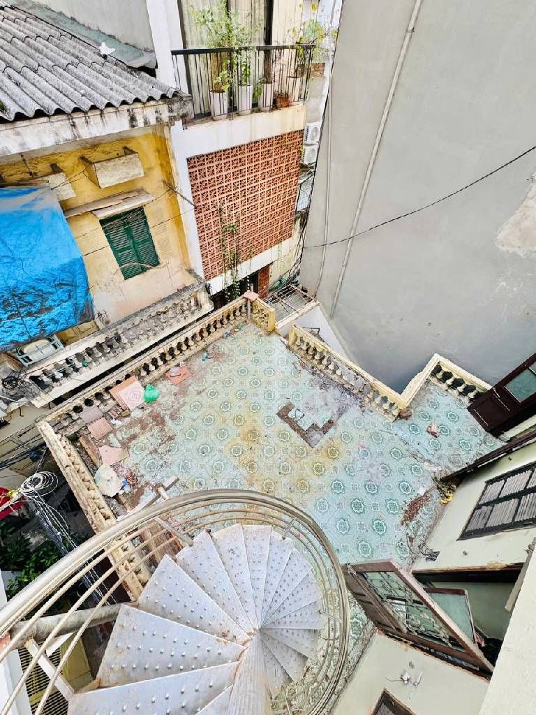 Bán nhà Vân Hồ - diện tích 51.9m2 2 tầng - Lô góc, mặt tiền rộng 5.2m - giá 14,5 tỷ