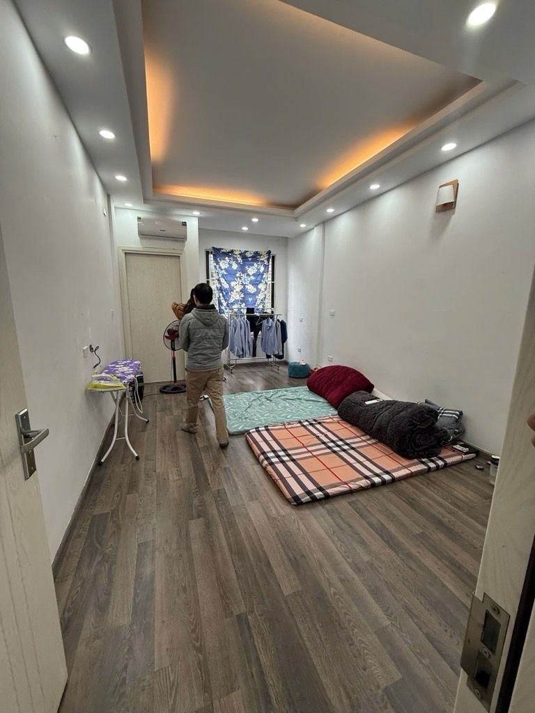 Bán nhà Đầm Trấu - diện tích 43m2 5 tầng - Ô TÔ - giá 19,8 tỷ