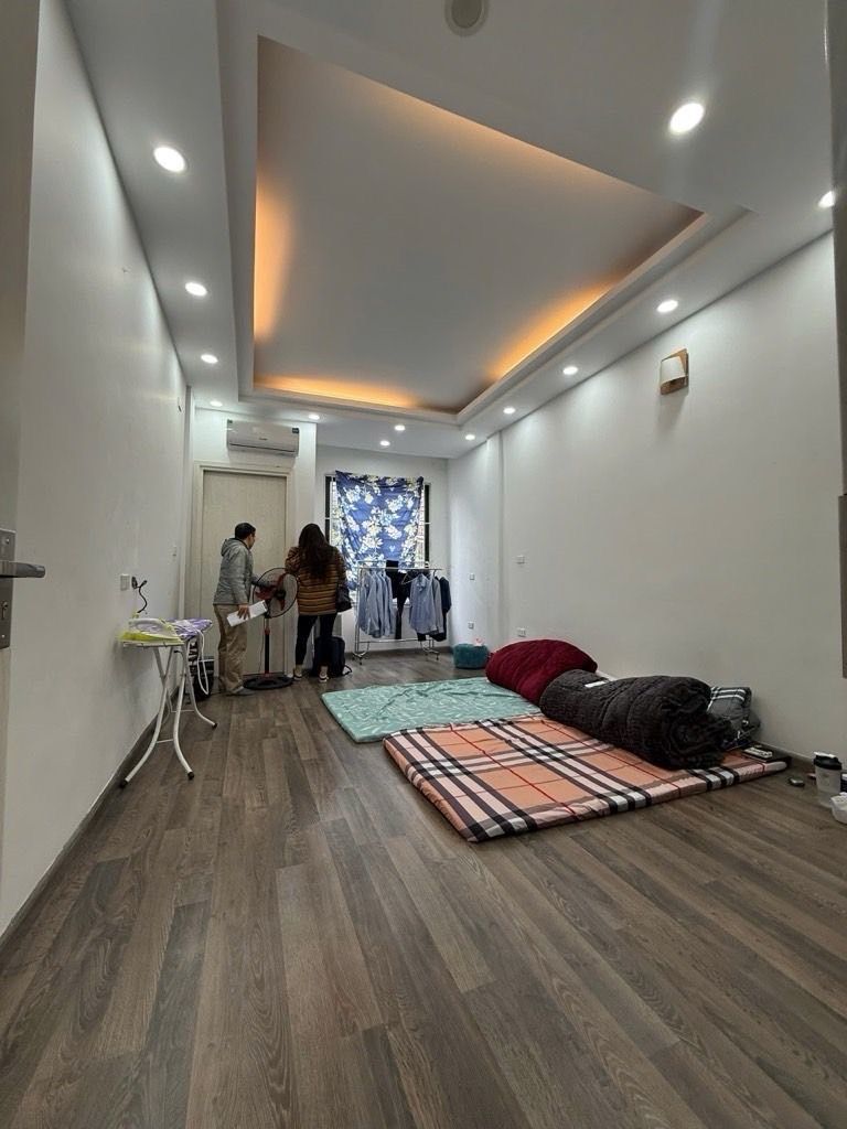 Bán nhà Đầm Trấu - diện tích 43m2 5 tầng - Ô TÔ - giá 19,8 tỷ