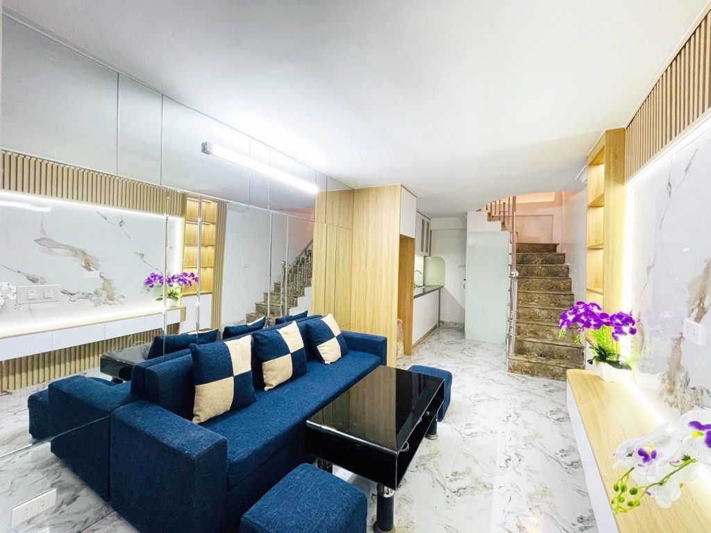 Alternative view of Bán Nhà Ngõ Giêng Mứt, Bạch Mai: 5 Tầng – Sổ Riêng Nở Hậu – Đối Diện Chợ Mơ – Giá 5.98 Tỷ