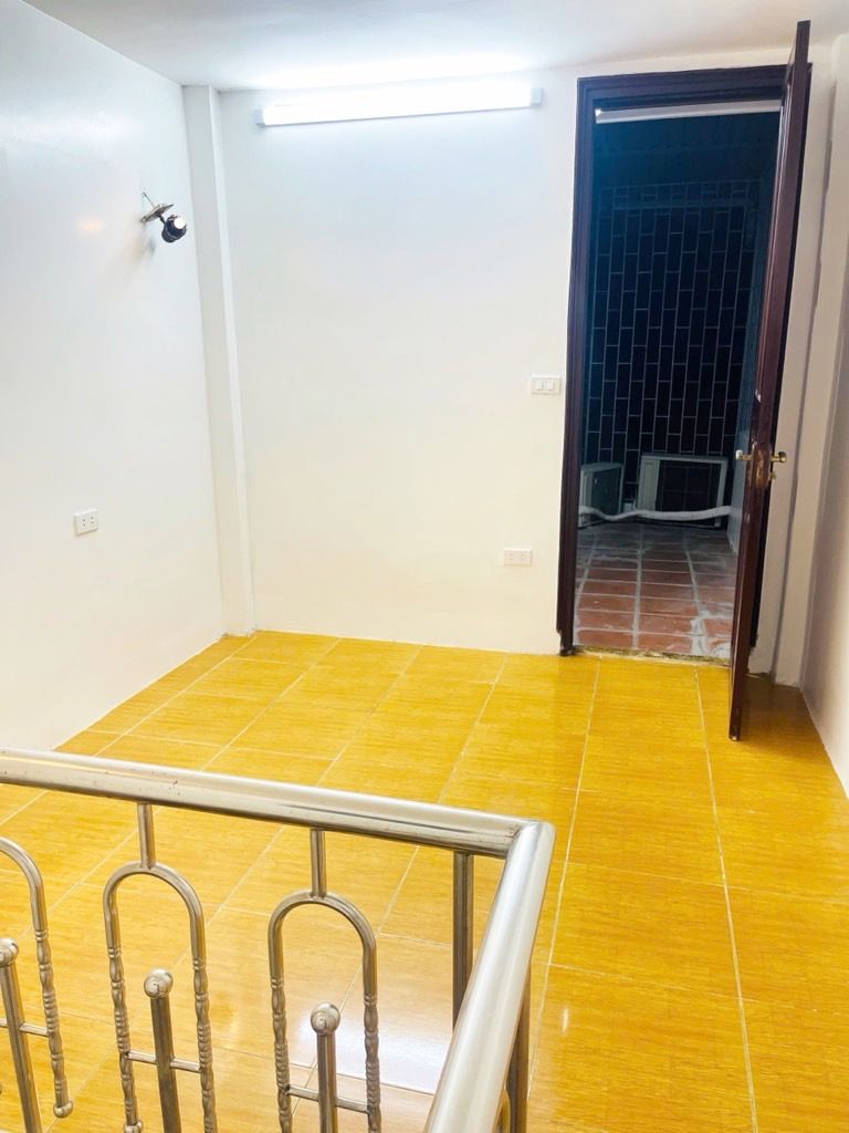 Bán nhà Bạch Mai - diện tích 20.2m2 5 tầng - Gần phố, sổ đỏ riêng - giá 5,98 tỷ