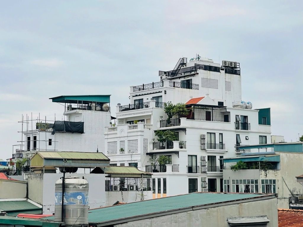 Bán nhà Bạch Mai - diện tích 20.2m2 5 tầng - Gần phố, sổ đỏ riêng - giá 5,98 tỷ