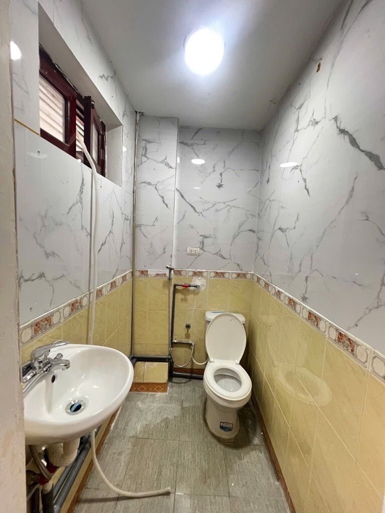 Bán nhà Lô D kim ngưu - diện tích 55m2 5 tầng - Phân Lô, Ô Tô Tránh - giá 14,5 tỷ