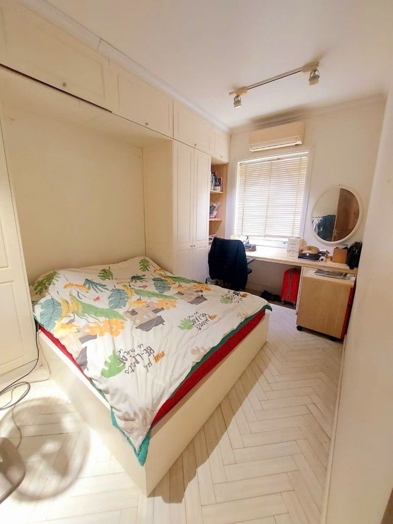 Bán nhà Lê Trọng Tấn - diện tích 92m2 1 tầng - Chung cư 5 tầng - giá 9,8 tỷ