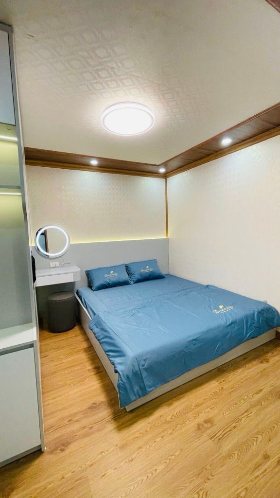 Bán nhà Quỳnh Mai - diện tích 35.4m2 3 tầng - Ô TÔ ĐỖ CẦU THANG - giá 4.65 tỷ