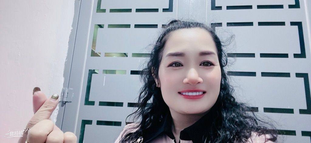 Bán nhà Quỳnh Mai - diện tích 35.4m2 3 tầng - Ô TÔ ĐỖ CẦU THANG - giá 4.65 tỷ