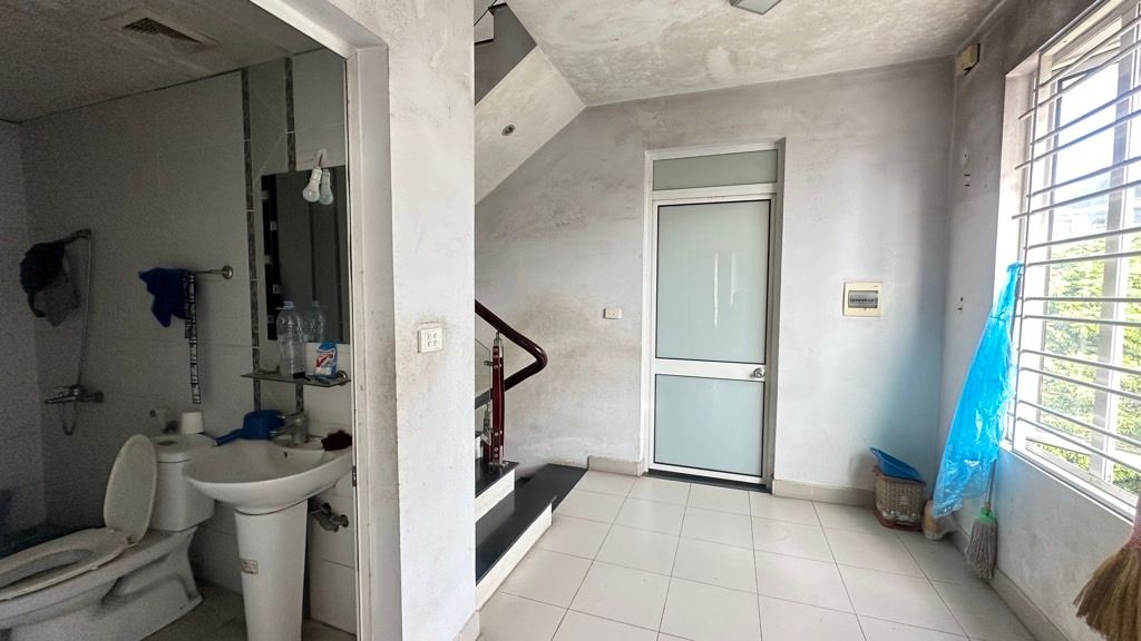 Bán nhà Tam Trinh - diện tích 53.3m2 5 tầng - Căn góc kinh doanh sầm uất - giá 23,2 tỷ