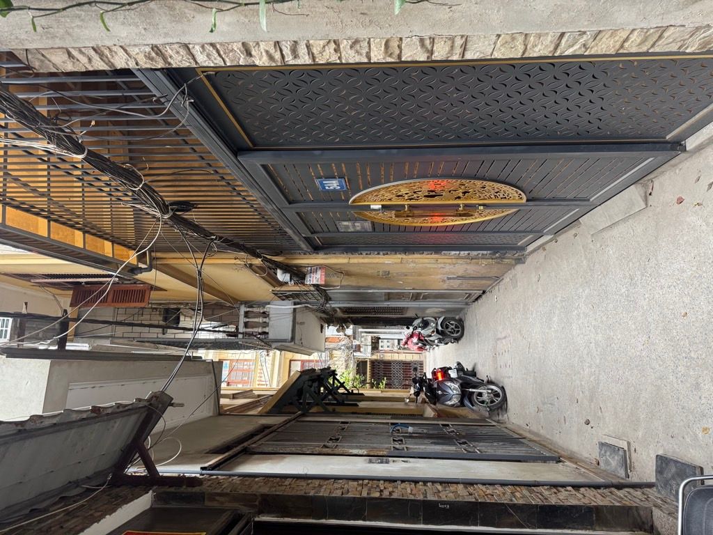 Bán nhà Chợ Khâm Thiên - diện tích 59m2 5 tầng - Ô tô đỗ cửa - giá 17,5 tỷ