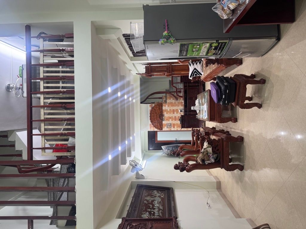 Bán nhà Chợ Khâm Thiên - diện tích 59m2 5 tầng - Ô tô đỗ cửa - giá 17,5 tỷ