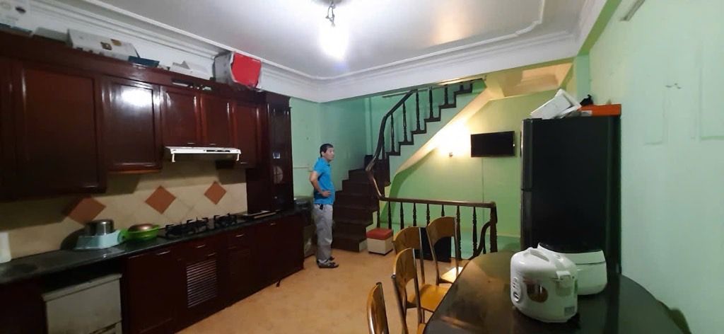 Bán nhà Phạm Ngọc Thạch - diện tích 82.7m2 6 tầng - Gần phố - giá 21,8 tỷ