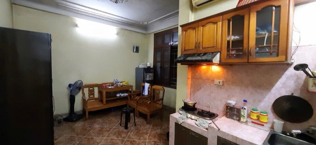 Bán nhà Phạm Ngọc Thạch - diện tích 82.7m2 6 tầng - Gần phố - giá 21,8 tỷ