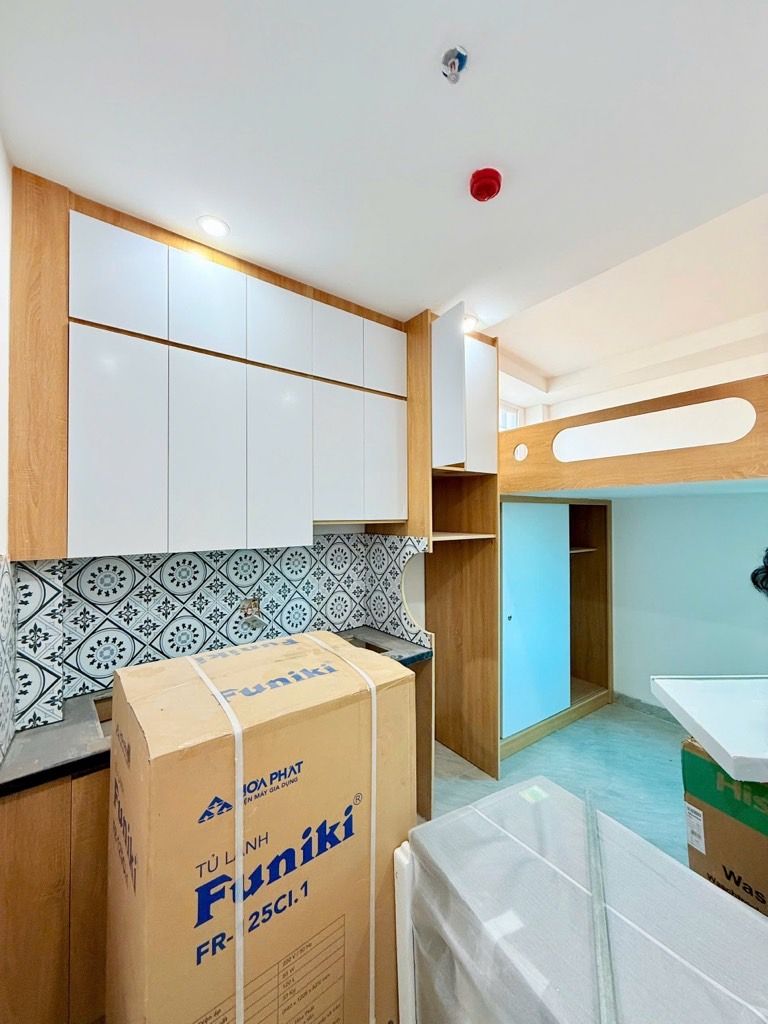 Bán nhà Đê La Thành nhỏ - diện tích 60m2 7 tầng - LÔ GÓC - NGÕ THÔNG - giá 19,8 tỷ