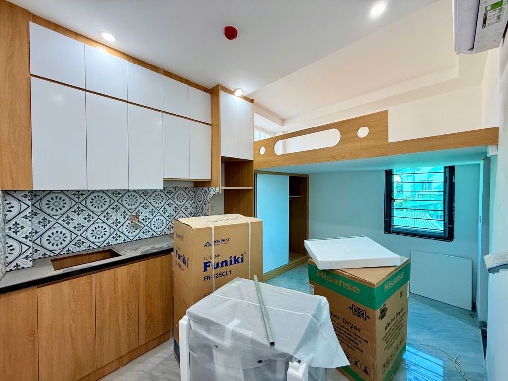 Bán nhà Đê La Thành nhỏ - diện tích 60m2 7 tầng - LÔ GÓC - NGÕ THÔNG - giá 19,8 tỷ