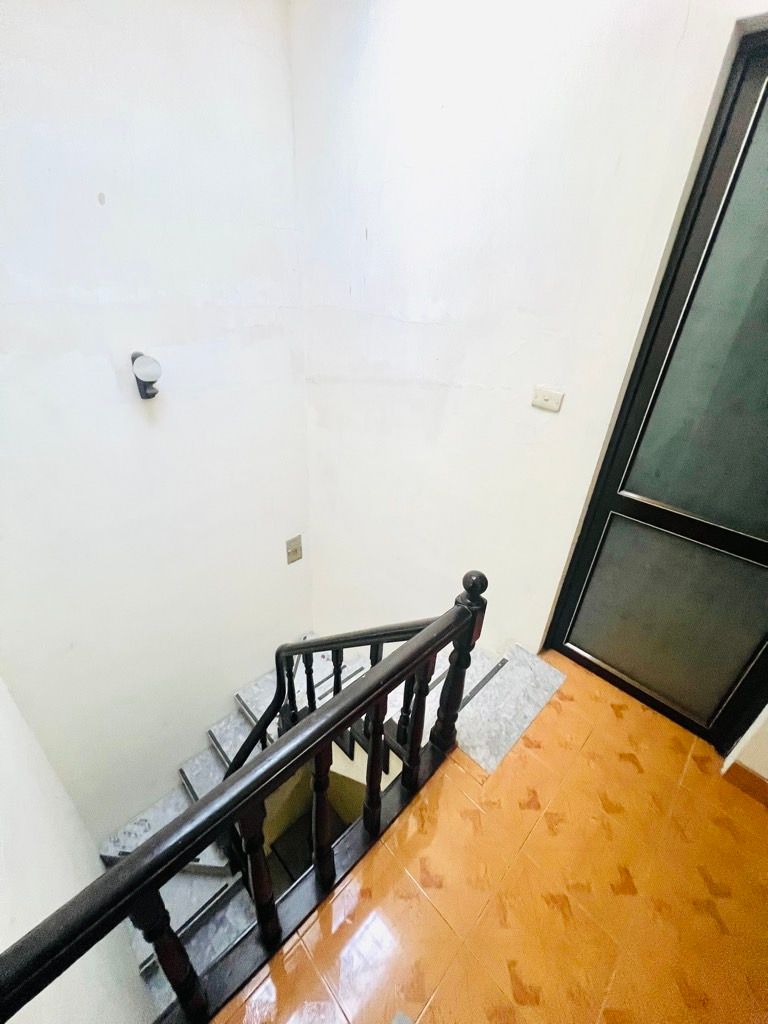 Bán nhà Hoàng Văn Thái - diện tích 40m2 3 tầng - Căn góc 3 mặt ngõ - giá 16 tỷ